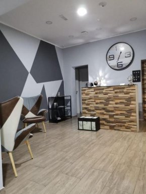 Re Carlo Rooms